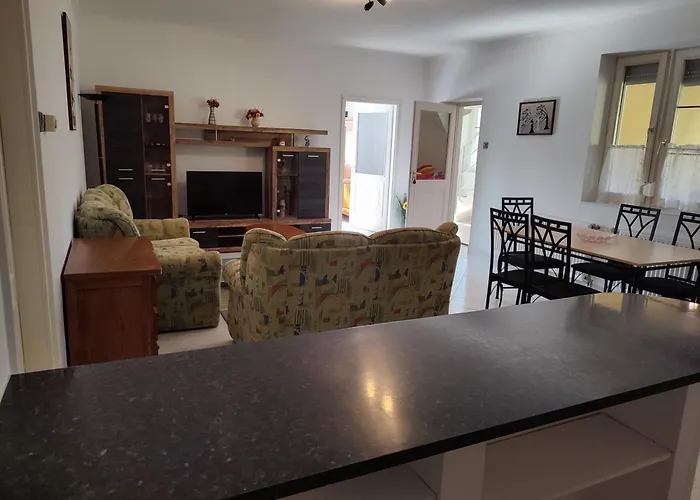 Apartament Estike