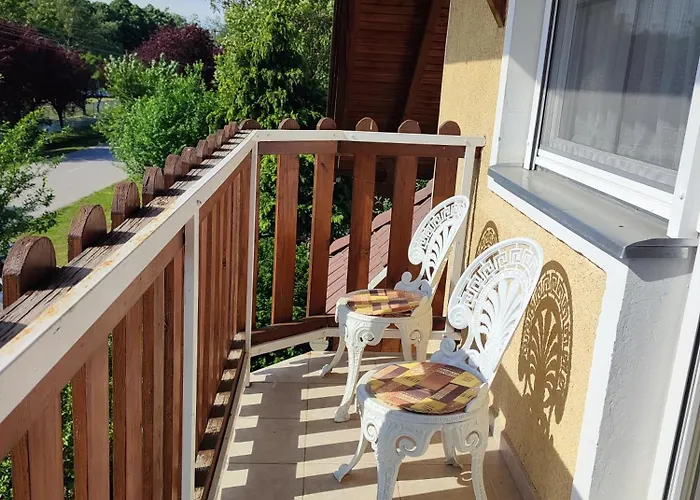 Estike *