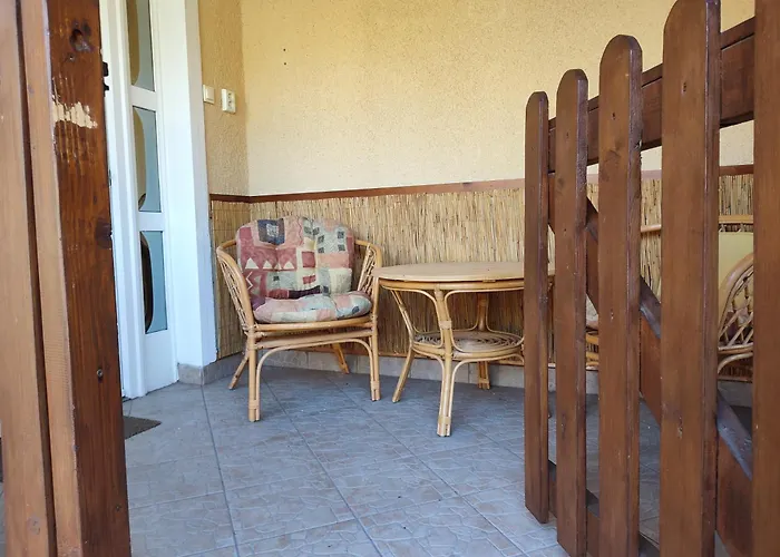 Apartament Estike *