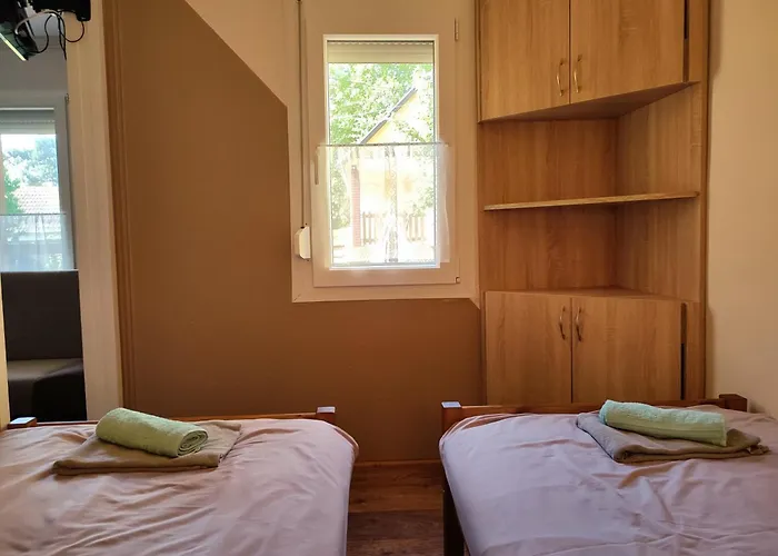 Estike Apartament *