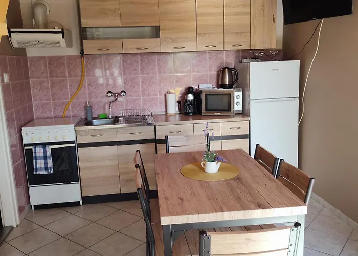 Apartament Estike