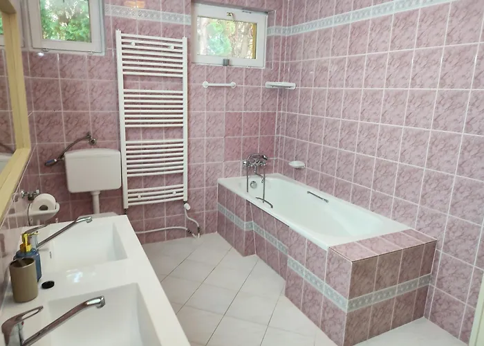 Apartament Estike